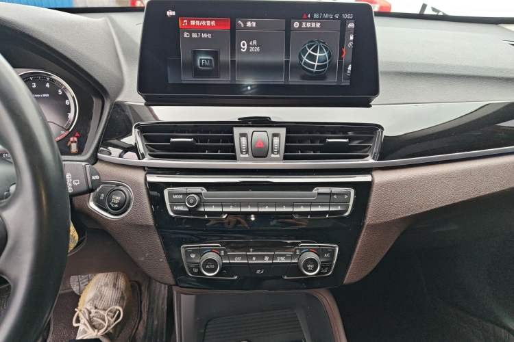Used BMW X1 2022 sDrive25Li Leading Model Audio And AC Panel