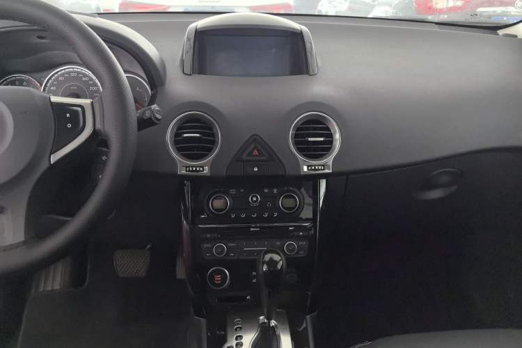 Used Renault Koleos 2015 2.5L Two-Wheel Drive Comfort Edition
