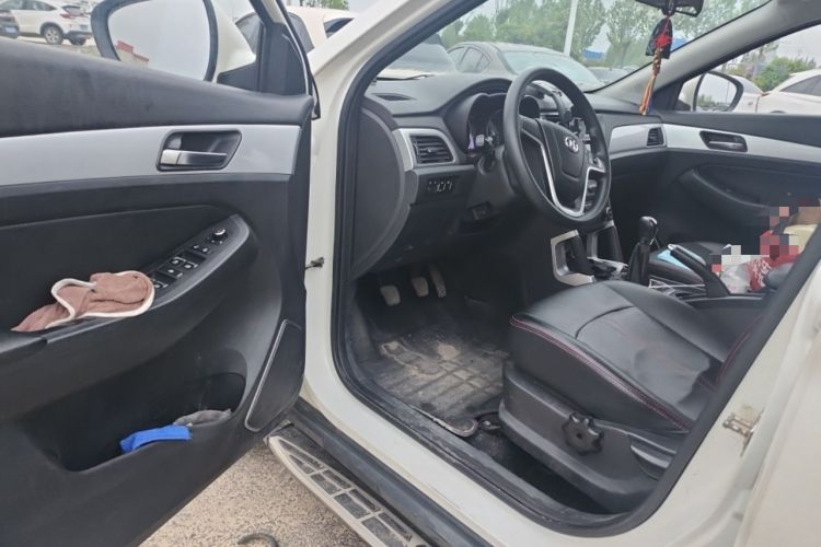 Used BAIC Senova X55 2016 1.5L Manual Comfort Version Driver Seat