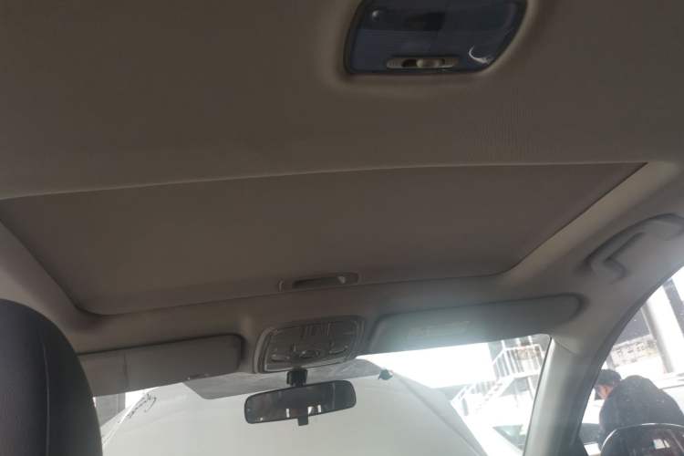 Used Haval H6 2016 Upgraded Model 1.5T Manual Two-Wheel Drive Elite Version Headliner