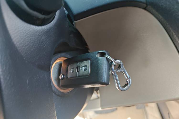 Used Mitsubishi Pajero  Vehicle Key