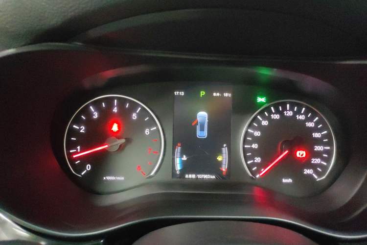 Used BYD Song MAX 2019 1.5T Automatic Smart Connect ZhiLian RuiDong Model 7 Seats China V Emission Standard
