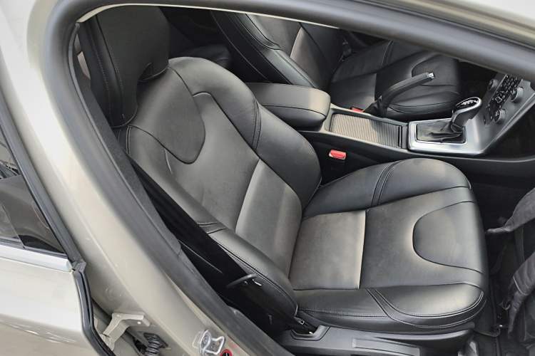 Used Volvo V40 2017 T3 Zhiya Edition