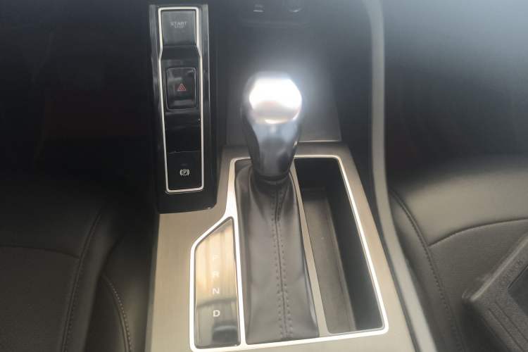 Used Roewe i5 2023 1.5L CVT Luxury Edition