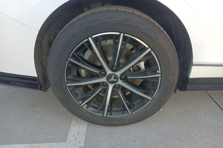 Used VOYAH PASSION 2024 PHEV Four-Wheel Drive Ultra-Long Range Executive Edition