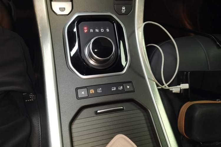 Used Land Rover Range Rover Evoque 2018 240 PS SE Smart Brilliance Edition