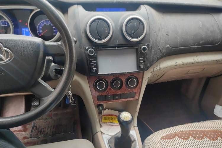 Used CHANGAN KAICHENG Ounuo S 2012 1.3L Standard Version Audio And AC Panel