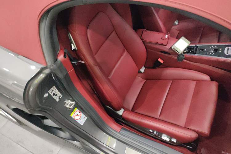 Used Porsche 718 2020 Boxster 2.0T Right Front Seat