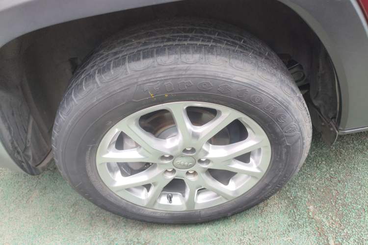 Used Jeep Cherokee 2016 2.0L Superior Edition