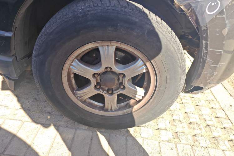 Used Haval H5 Classic 2010 European-style 2.0L Two-Wheel-Drive Luxury Model
