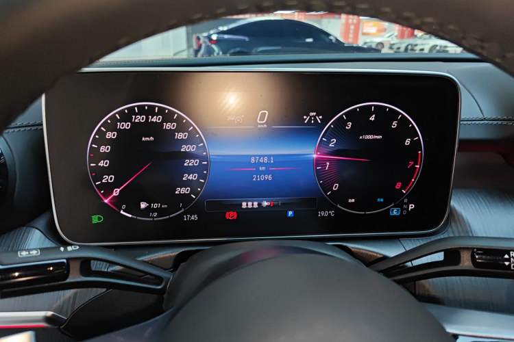 Used Mercedes-Benz C-Class 2024 Second Facelift C 260 L Starry Night Sport Edition
