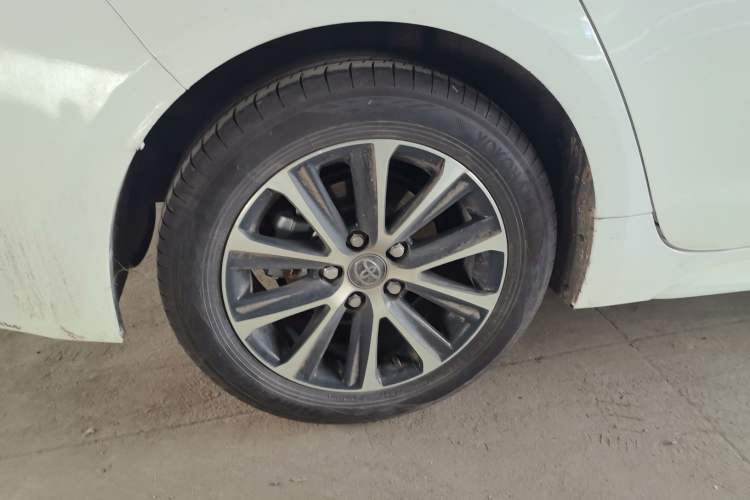 Used Toyota Levin 2024 Smart Electric Hybrid Dual-Engine 1.8L Luxury Edition