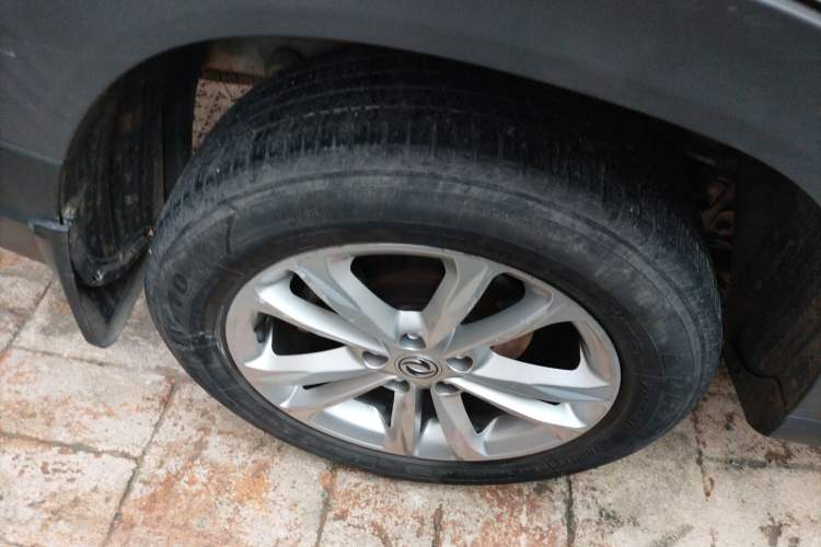 Used Dongfeng Fengon S560 2019 1.8L CVT Elite Model Right Rear Wheel Hub
