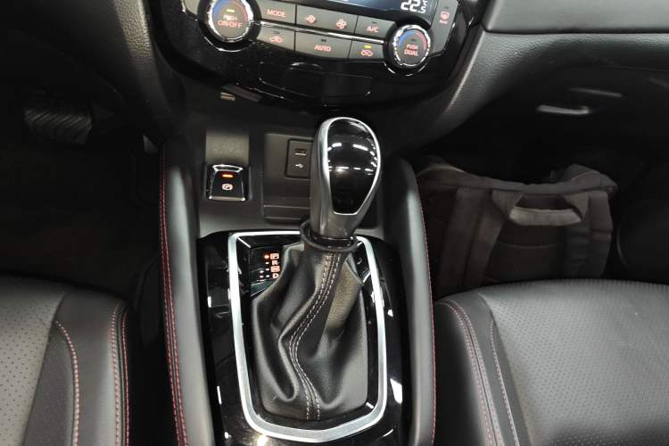 Used Nissan Qashqai 2022 2.0L CVT XV Premier Luxury Edition
