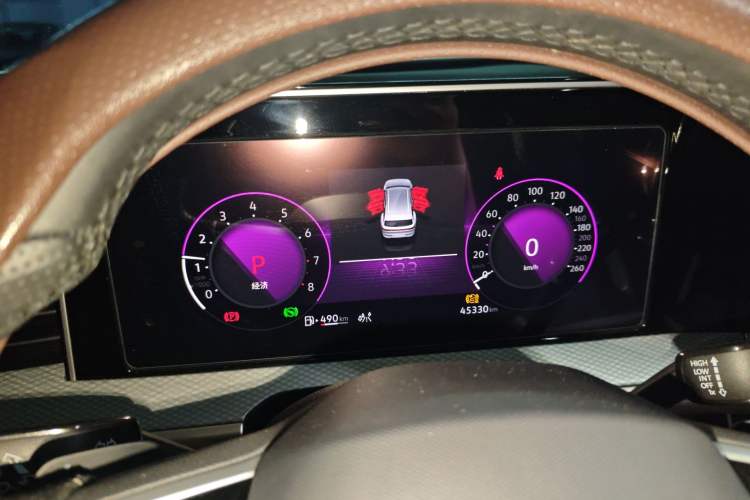 Used Volkswagen Tavendor 2023 380TSI Four-Wheel Drive R-Line First Edition Instrument Cluster