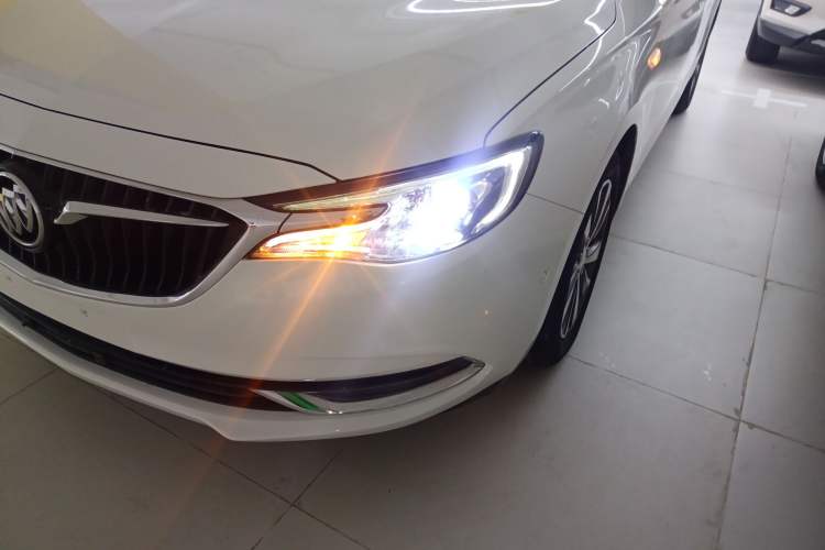 Used Buick Excelle GX 2018 18T Automatic Elite Model Left Front Headlight