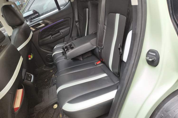 Used Tank 300 2023 City Edition 2.0T—Stylish as Ever Left Rear Seat