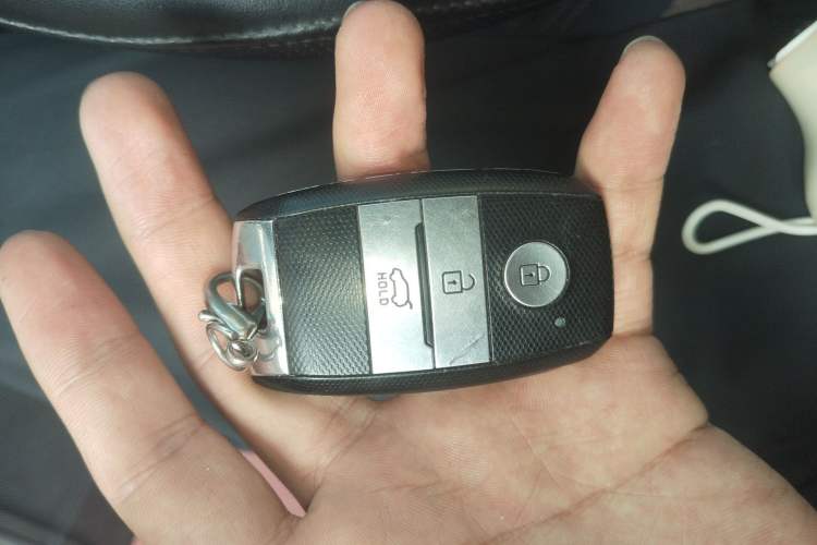 Used Kia Sportage R 2015 2.0L Automatic Two-Wheel Drive GLS Vehicle Key