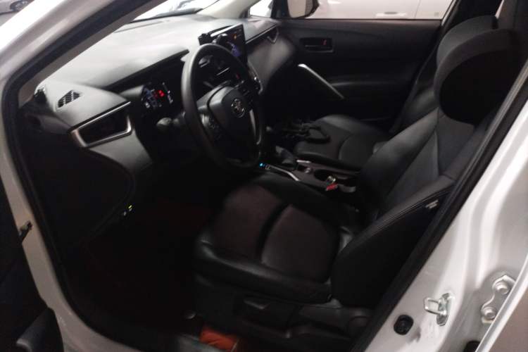 Used Toyota Corolla Cross 2023 2.0L Elite Edition Left Front Seat