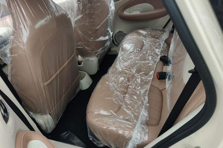 Used Wuling Bingo 2025 333 km Enjoyment Version Left Rear Seat