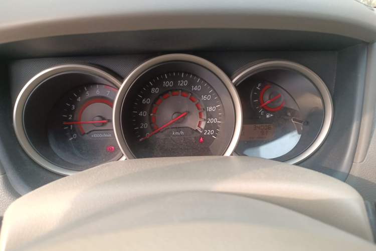 Used Nissan Sylphy 2016 Classic 1.6XE Automatic Leading Edition Instrument Cluster