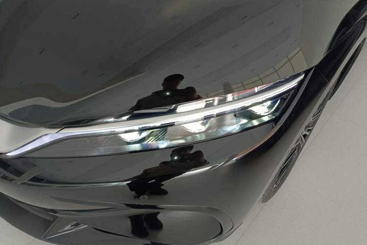 Used BYD Han 2025 DM-i Intelligent Driving Edition 125KM LiDAR Flagship Model