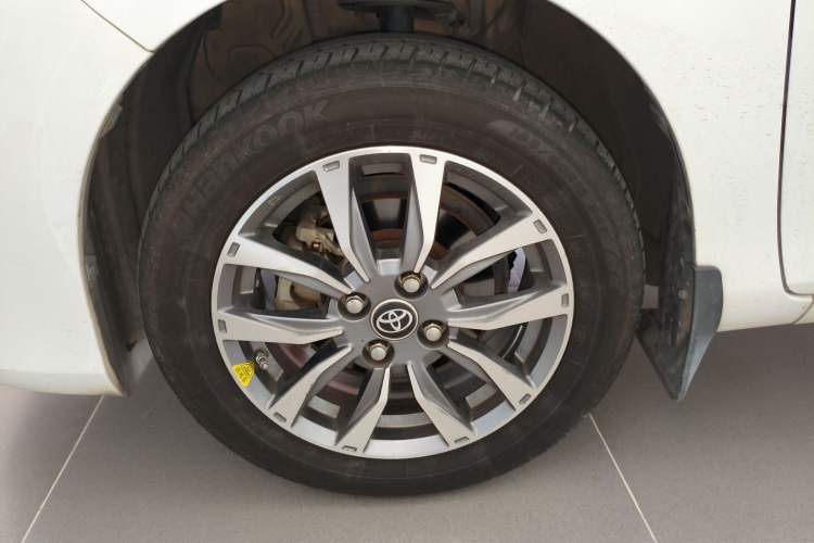 Used Toyota YARiS L Zhi Xiang 2017 1.5E CVT Dynamic Edition