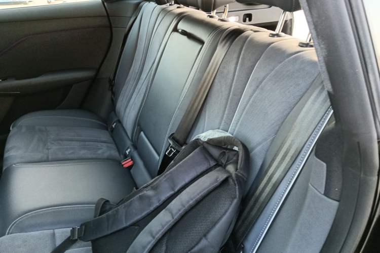 Used VOYAH COURAGE 2024 Four-Wheel Drive Global Edition Left Rear Seat