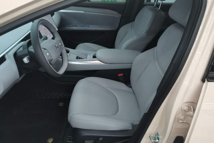 Used XPeng MONA M03 2024 620 with Ultra-Long Range Left Front Seat