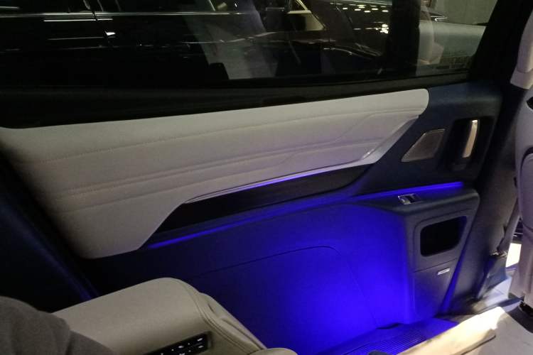 Used Buick Century 2023 2.0T Six-Seater Yinshi Edition