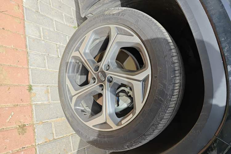 Used Geely Auto Monjaro L 2024 2.0TD High-Power Automatic Two-Wheel Drive Yunqi Version