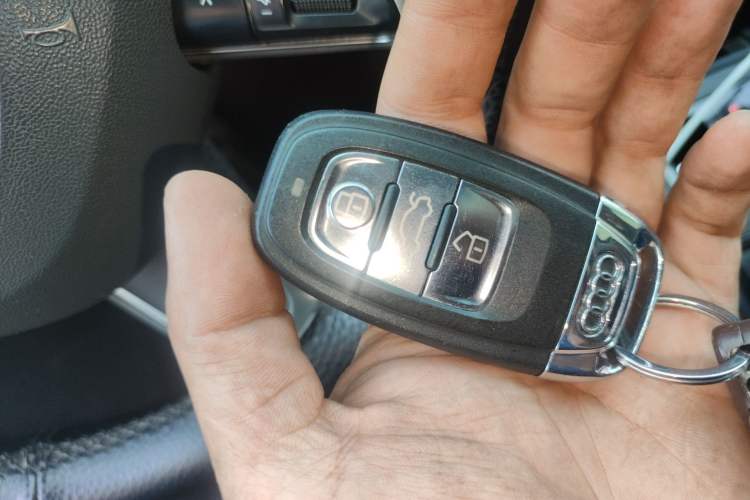 Used Audi A6L 2014 30 FSI Comfort Model
