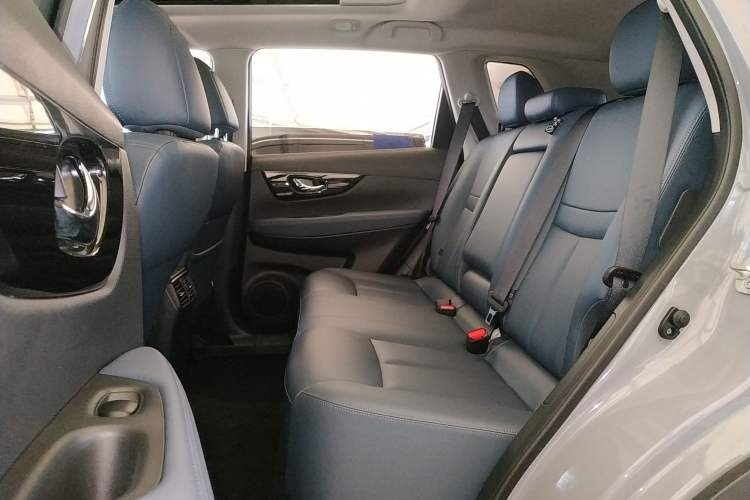 Used Nissan X-Trail 2025 Honor 2.0L Two-Wheel Drive Leading Edition Left Rear Seat