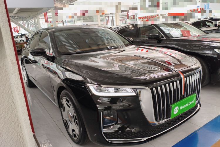 Used Hongqi H9 2022 2.0T Smart Connect Flagship Edition Front Right 45 Deg