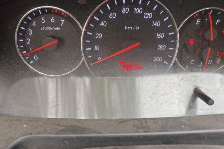 Used CHANGAN Alsvin V3 2012 1.3L Manual Comfort Version China IV Standard Odometer Close Up