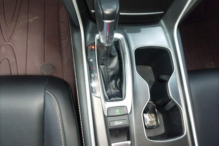 Used Honda Accord 2022 260TURBO Phantom Night · Prestige Edition Gear Lever