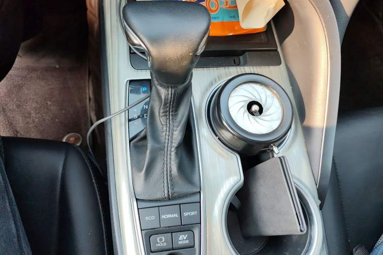 Used Toyota Camry 2019 Revised Version Dual-Engine 2.5 HG Luxury Edition