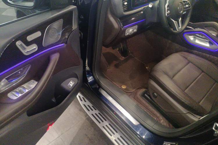 Used Mercedes-Benz GLE 2020 GLE 350 4MATIC Fashion Model
