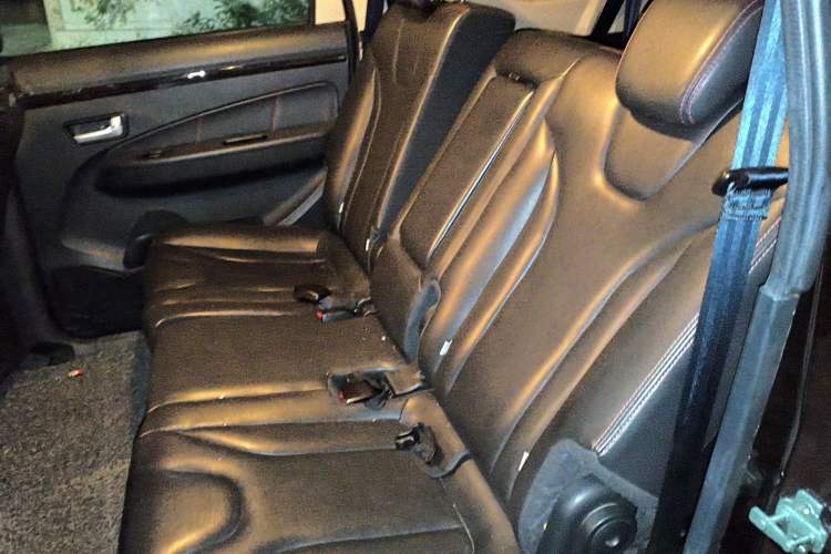 Used Dongfeng Fengon 370 2016 1.5L Manual Standard Edition SFG15-02 7 Seats Left Rear Seat