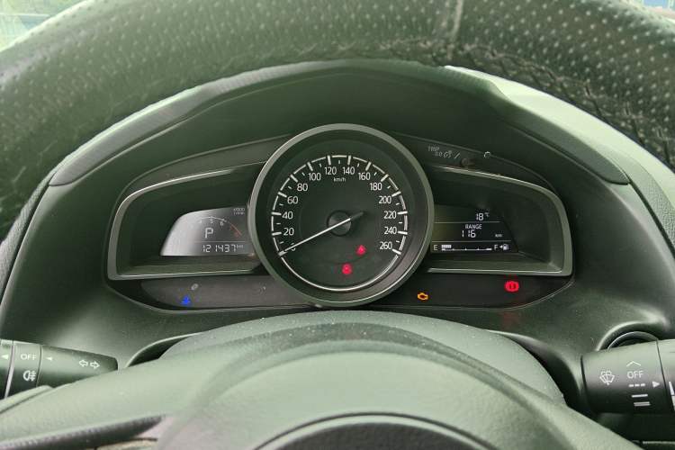 Used Mazda 3 Axela 2017 Sedan 1.5L Automatic Comfort Model Emission Standard China V Instrument Cluster