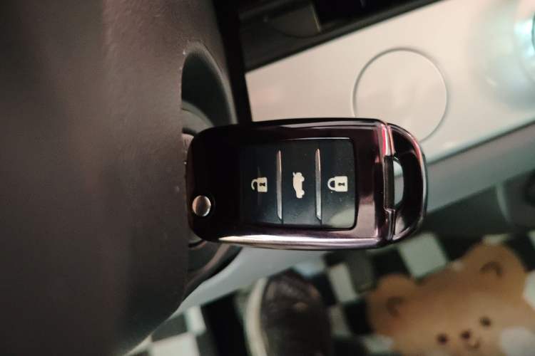 Used CHANGAN NEVO Lumin 2023 205km Xiangqin Version
