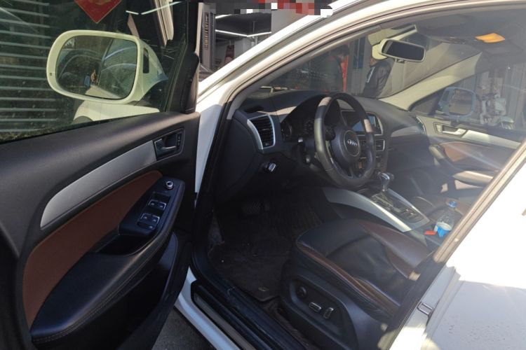 Used Audi Q5 2017 Plus 40 TFSI Technology Model