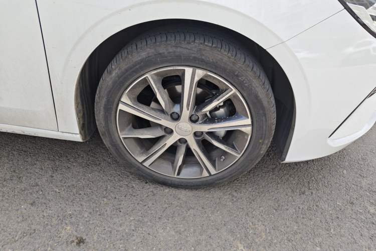 Used Geely Auto Emgrand 2023 4th Generation Champion Edition 1.5L CVT Prestige Model