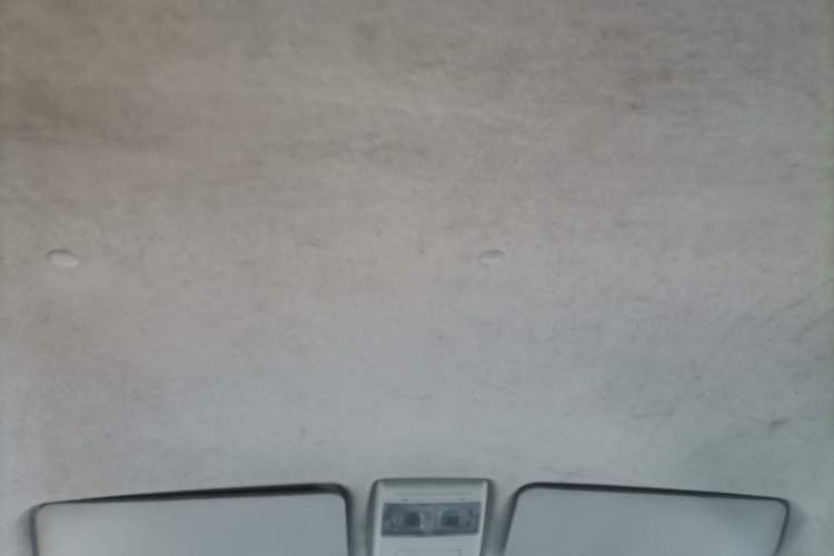 Used Jinbei New Hiace X30L 2018 1.5L Box Truck Business Edition DLCG14