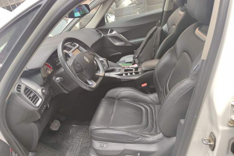 Used DS 5 2014 1.6T Luxury Edition THP160
