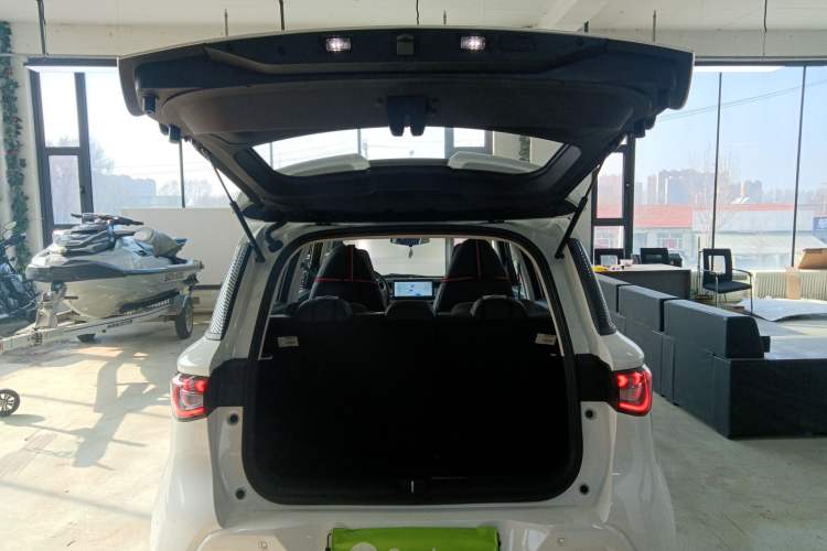 Used Chery QQ Domi 2025 Model 305km Comfort Edition Trunk