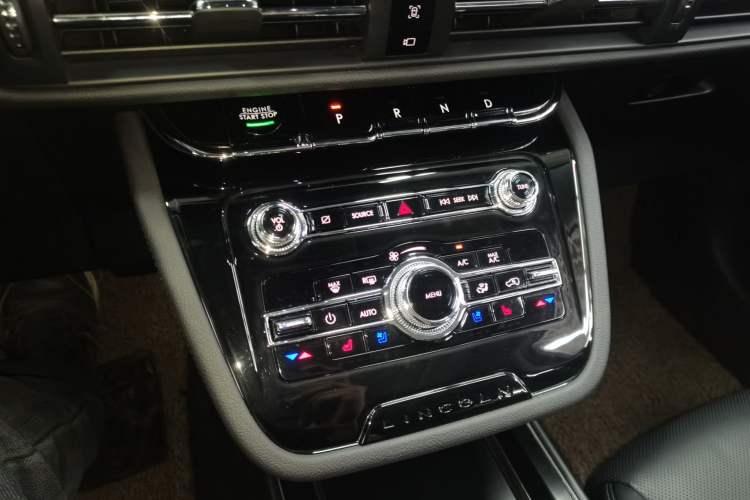 Used Lincoln Corsair 2022 2.0T Two-Wheel Drive Deluxe Edition