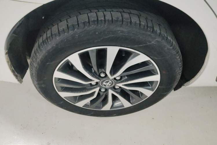 Used Toyota Corolla 2017 Revised Dual-Engine 1.8L E-CVT Leading Edition