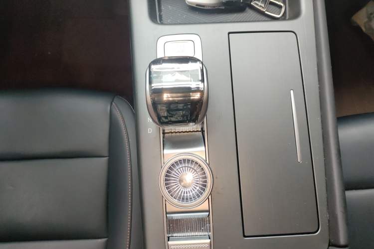 Used BAIC Off-Road BJ30 2026 Model Traveler 1.5T Hybrid Standard Version Gear Lever