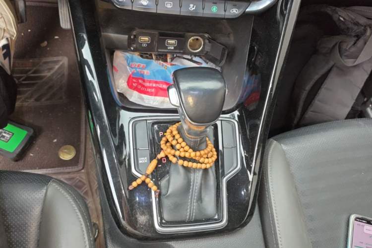 Used Kia Sportage R 2018 2.0L Automatic Smart Luxury Version China V Standard Gear Lever